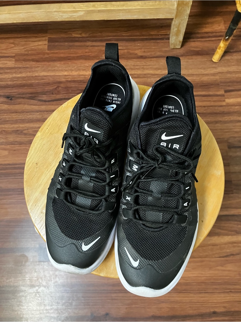 Nike Black and White Running Sneakers with Visible Air Unit - Picture 3 of 5